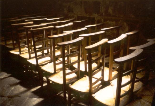 sièges dans une
église